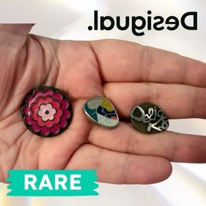 ⚡️⚡️EUC *RARE* DESIGUAL | 3️⃣x | Jeans buttons from 3 different collections!